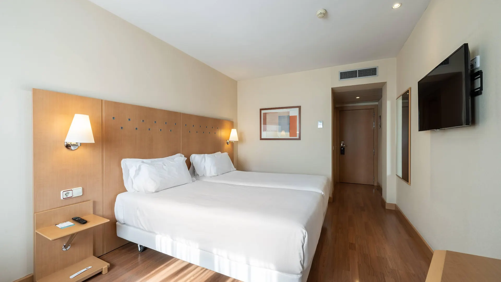 Catalonia La Maquinista Hotel Barcelona 4*,