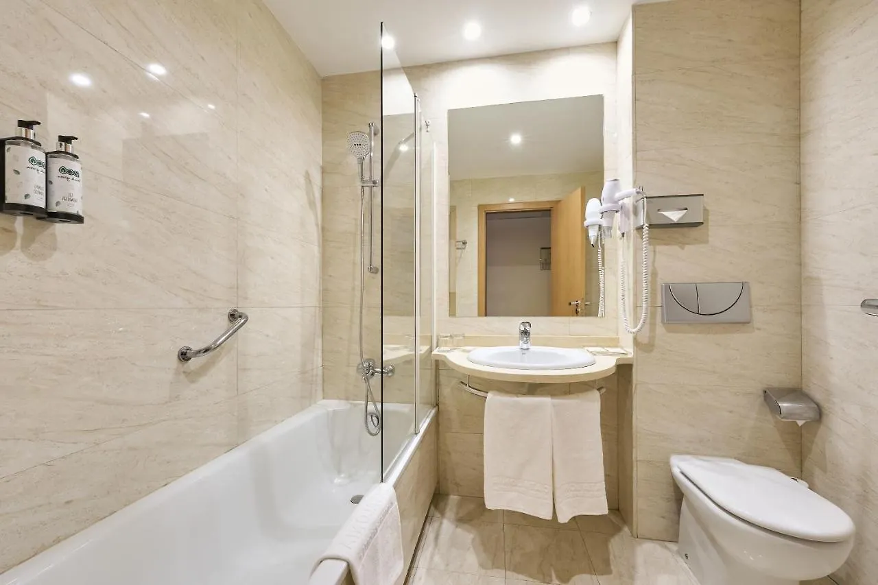 Catalonia La Maquinista Hotel Barcelona 4*,
